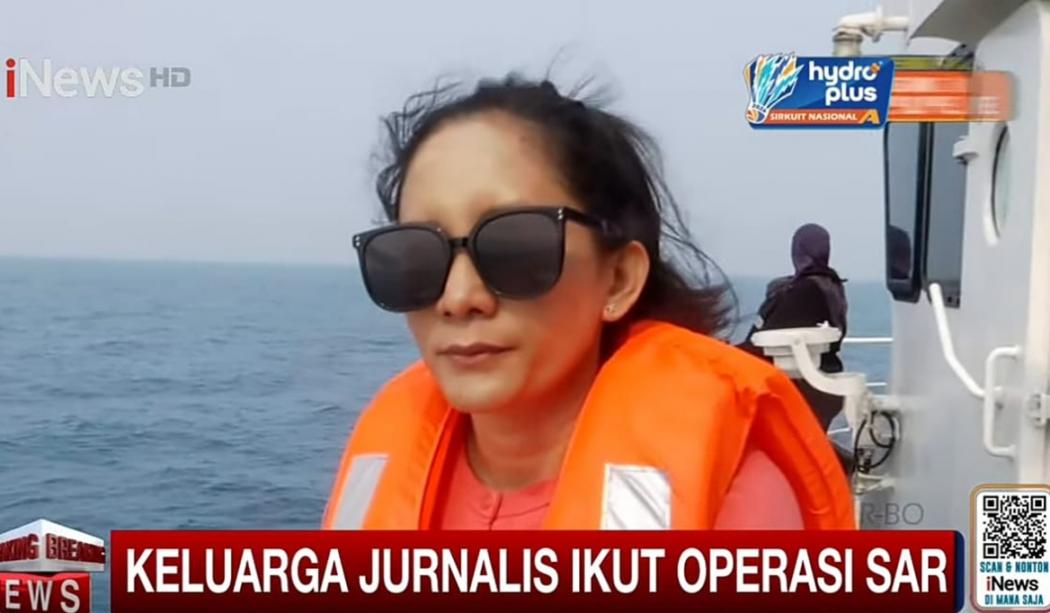 Istri Jurnalis iNews Ikut Cari Suaminya di Sekitar Anak Krakatau, Berharap Kabar Baik