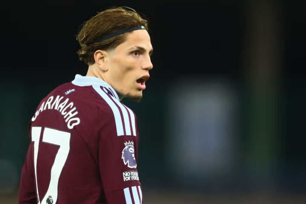 Baru 31 Menit Main, Masa Depan Garnacho di Aston Villa Jadi Tanda Tanya