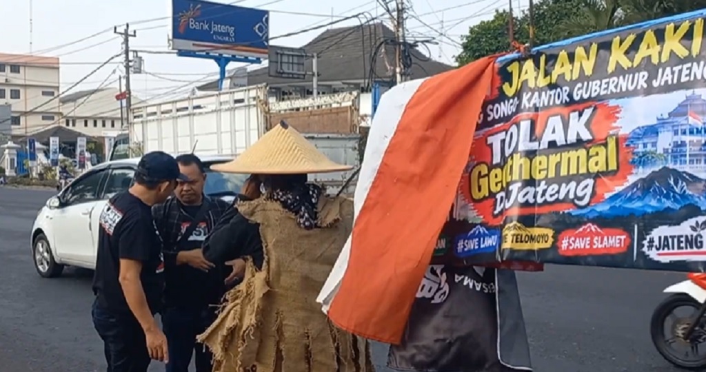 Ratusan Warga Demo di Kantor Bupati Semarang, Tolak Pengeboran Geothermal Ungaran