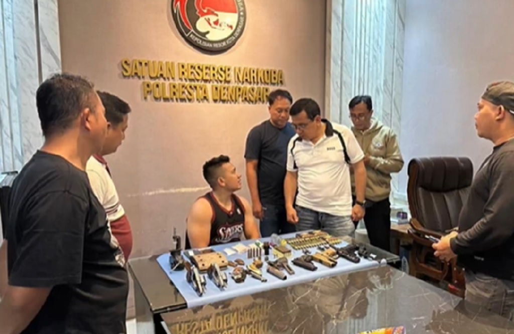 Viral Oknum Polisi di Bali Diduga Jual Beli Senpi Ilegal Rp30 Juta ke Pelatih MMA