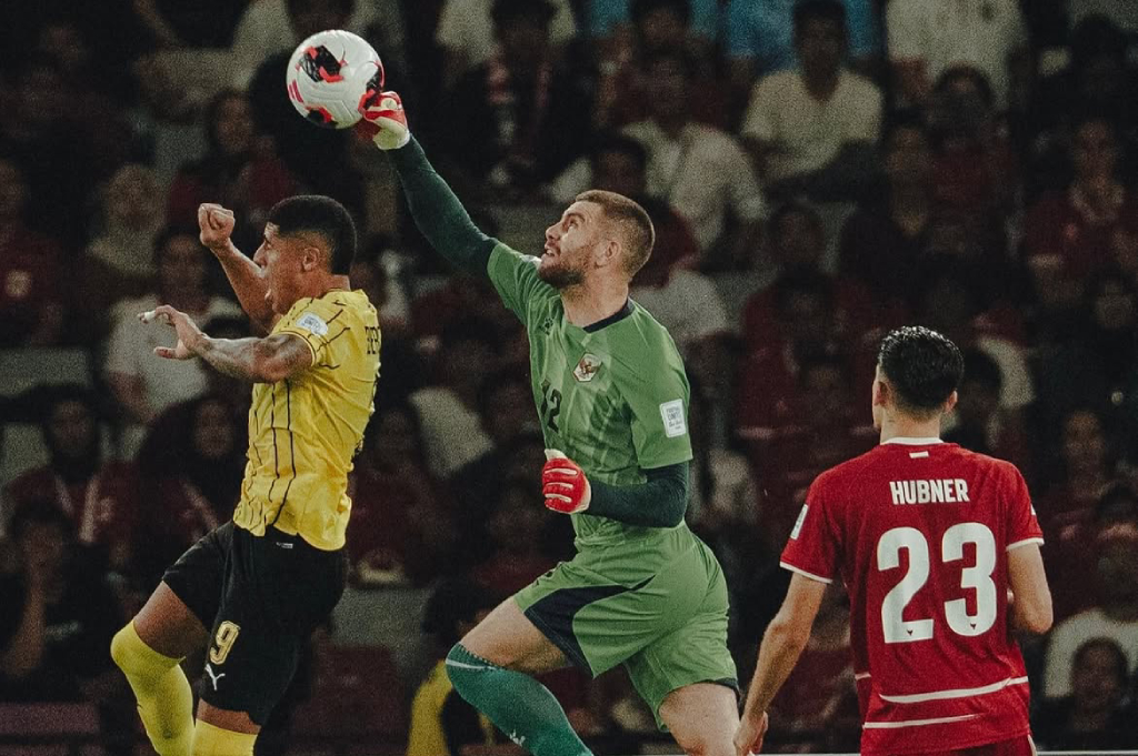Maarten Paes Terpukau Dukungan Garuda Fans di SUGBK, Minta Suporter Kembali Penuhi Stadion