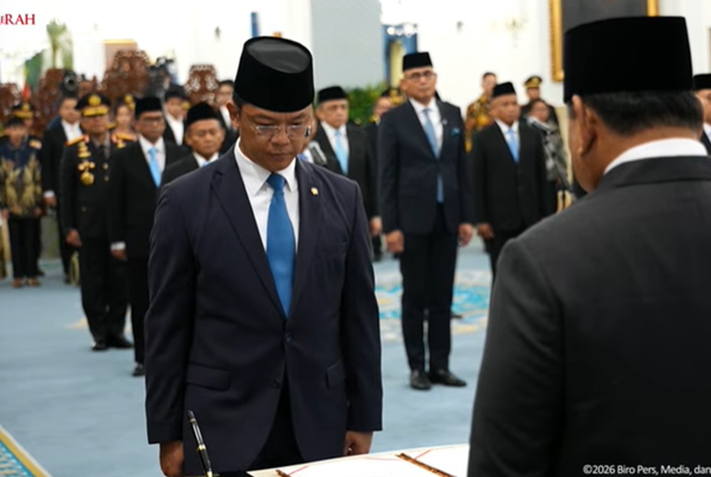 Sugiono Resmi Dilantik jadi Menko PMK Gantikan Pratikno