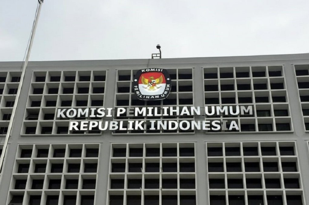 KPU Respons Putusan MK, Ungkap Alasan Tak Verifikasi Ulang Suket Pendidikan Gibran