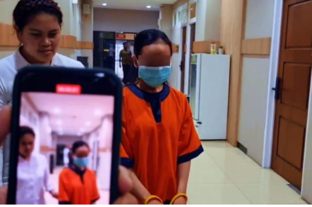 Kronologi Perempuan Bunuh Tunangan di Gresik, Bawa 2 Pisau Tikam Korban 23 Kali saat Tidur