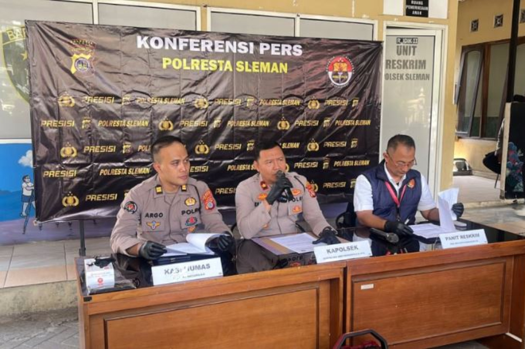 Top Up Dana Rp500.000 Pakai 5 Lembar Uang Palsu, Pria di Sleman Terancam 15 Tahun Penjara