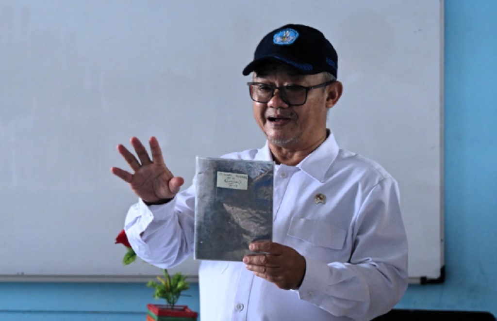 Respons Mendikdasmen soal Wacana Siswa Tak Otomatis Naik Kelas Mulai 2027