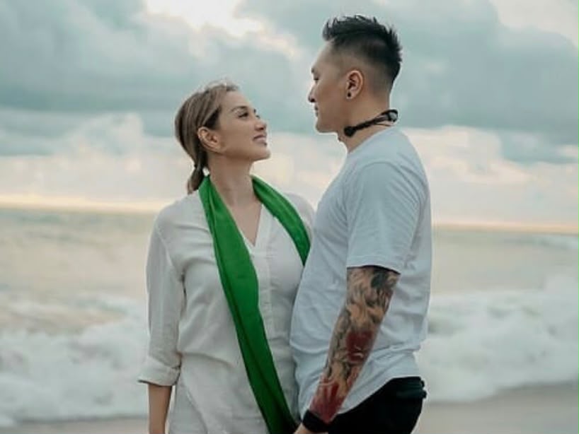 Terungkap! Ini Alasan Gugatan Cerai Sara Wijayanto atas Demian Diputus Verstek