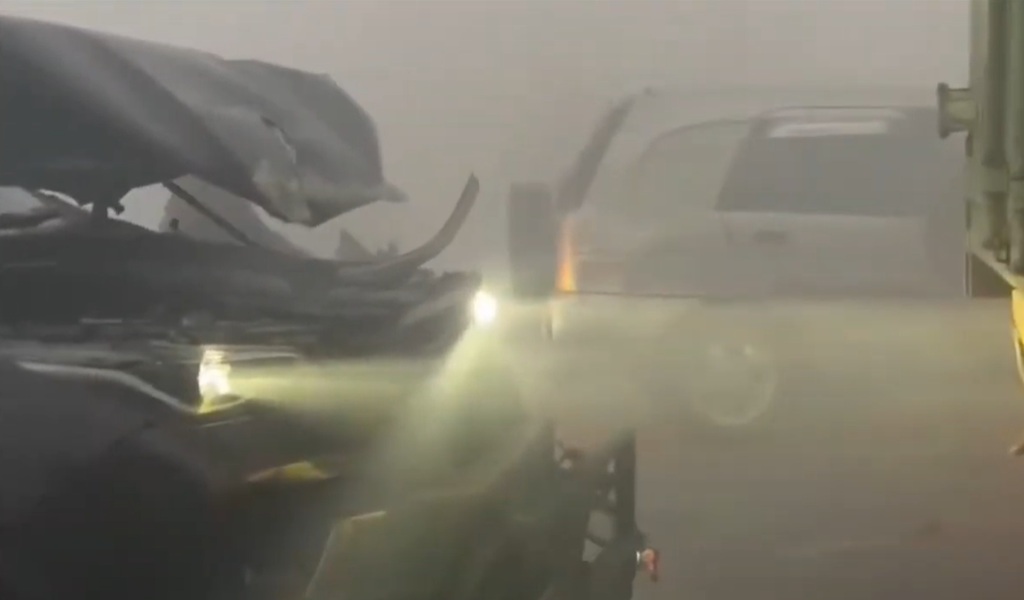 Kabut Asap Karhutla Picu Kecelakaan Beruntun 3 Mobil di Barito Kuala