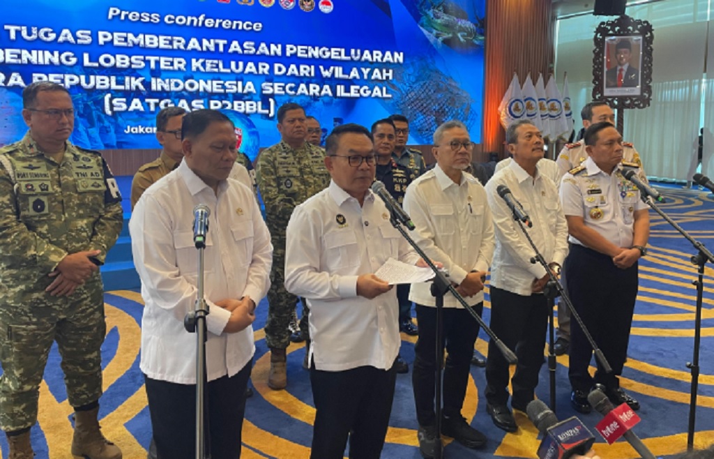 Menko Dudung Perintahkan Satgas Buru Dalang Penyelundupan Benih Lobster dan Telusuri Aliran Dana