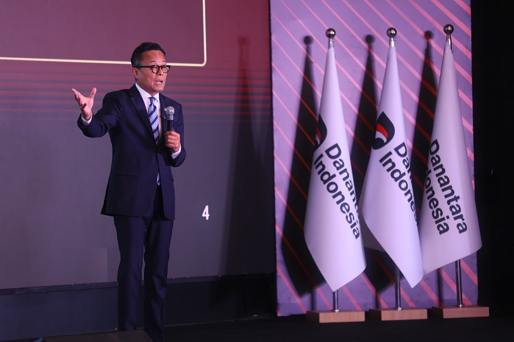 PLN Raih Sector Champion dan Runner Up BUMN Layanan Terbaik Danantara Indonesia CX100 Award 2026