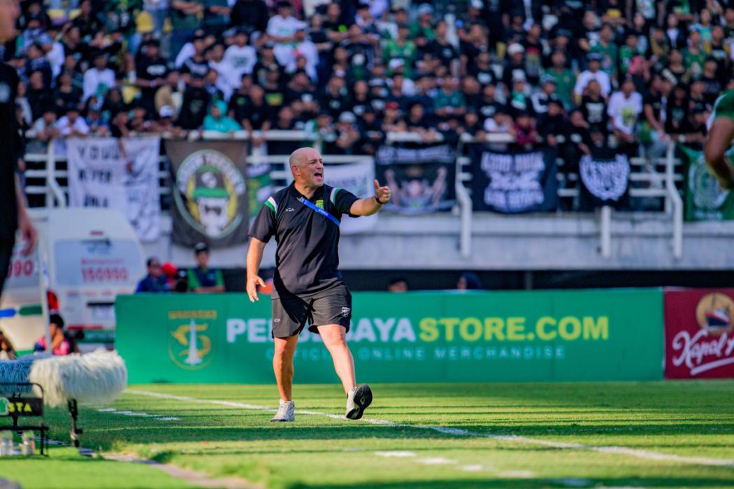 Persebaya Gagal Menang meski Lepaskan 23 Tembakan! Bernardo Tavares Soroti 2 Kesalahan Fatal