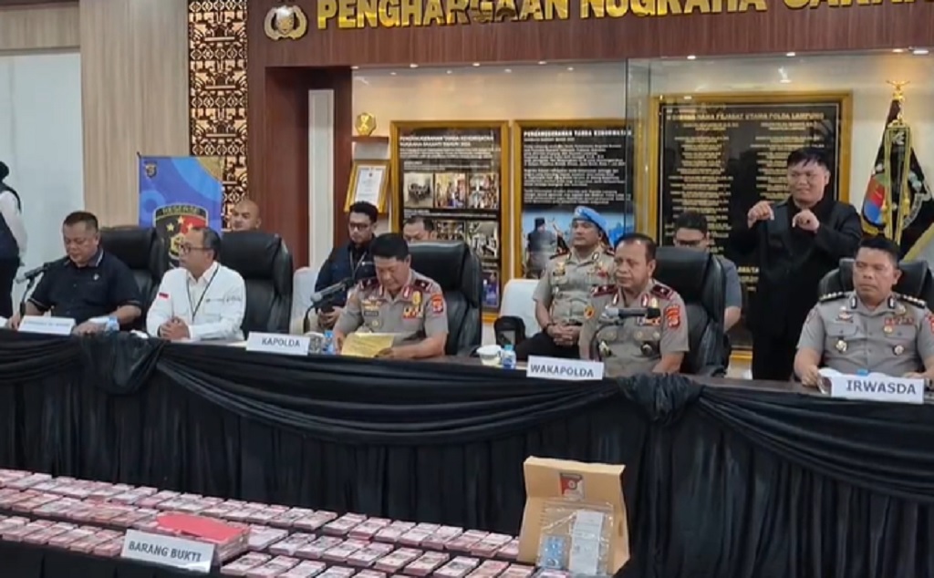 Pengedar Uang Palsu Rp1 Miliar Ditangkap di Pelabuhan Bakauheni, Begini Modusnya