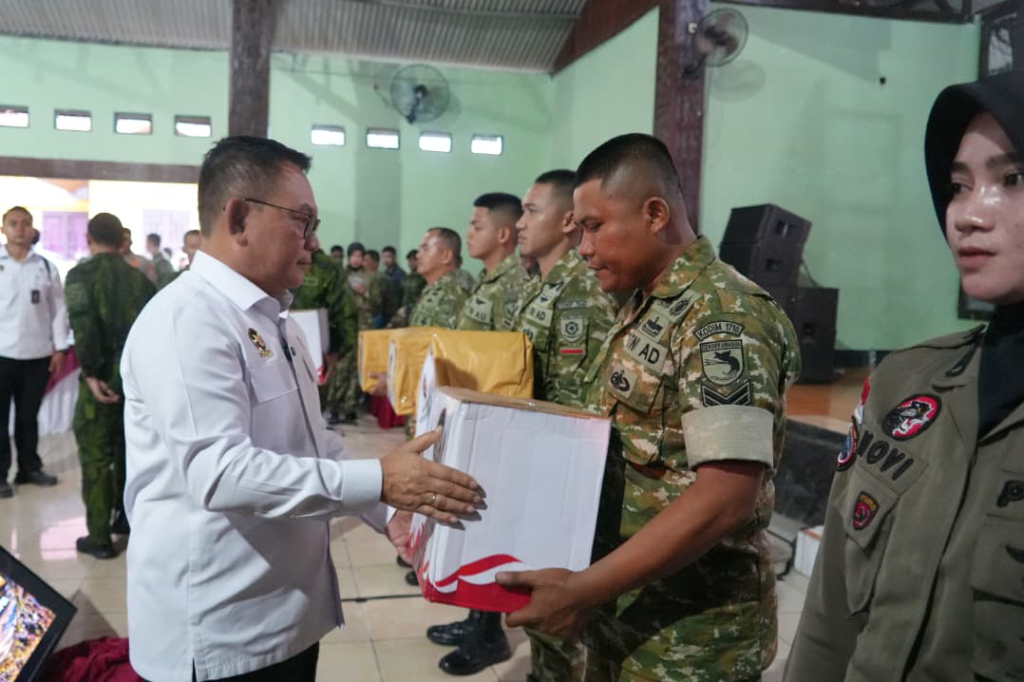 Menko Polkam Kunjungi Timika, Tegaskan Arahan Presiden Penyelesaian Masalah Papua Kedepankan Pendekatan Kesejahteraan