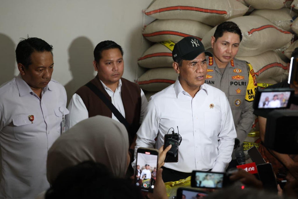 Mentan Amran Murka! Beras Subsidi Dioplos dan Dijual Harga Premium, Minta Pelaku Dihukum Mati