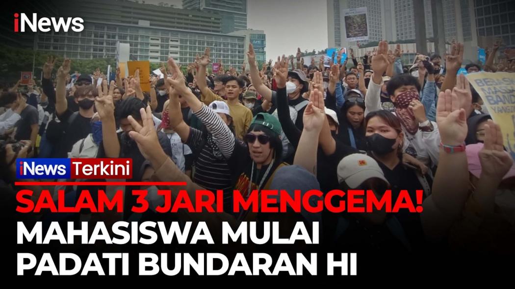 Demo Mahasiswa di Bundaran HI Memanas? Massa Acungkan Tiga Jari, Suarakan 5 Tuntutan