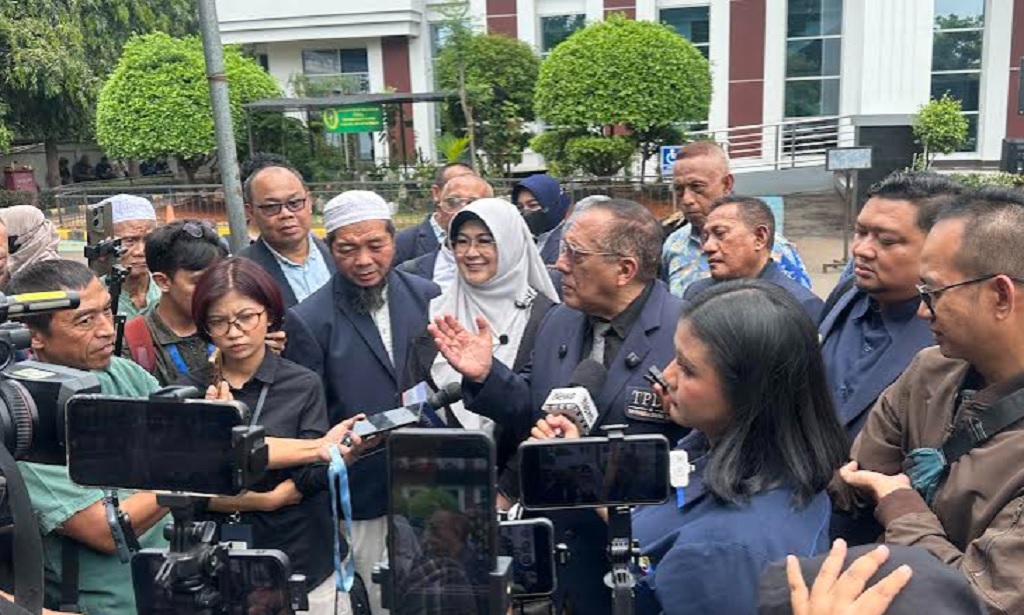 Dokter Tifa soal Jokowi Siap Hadiri Sidang: Belum Tentu Selesaikan Sengketa