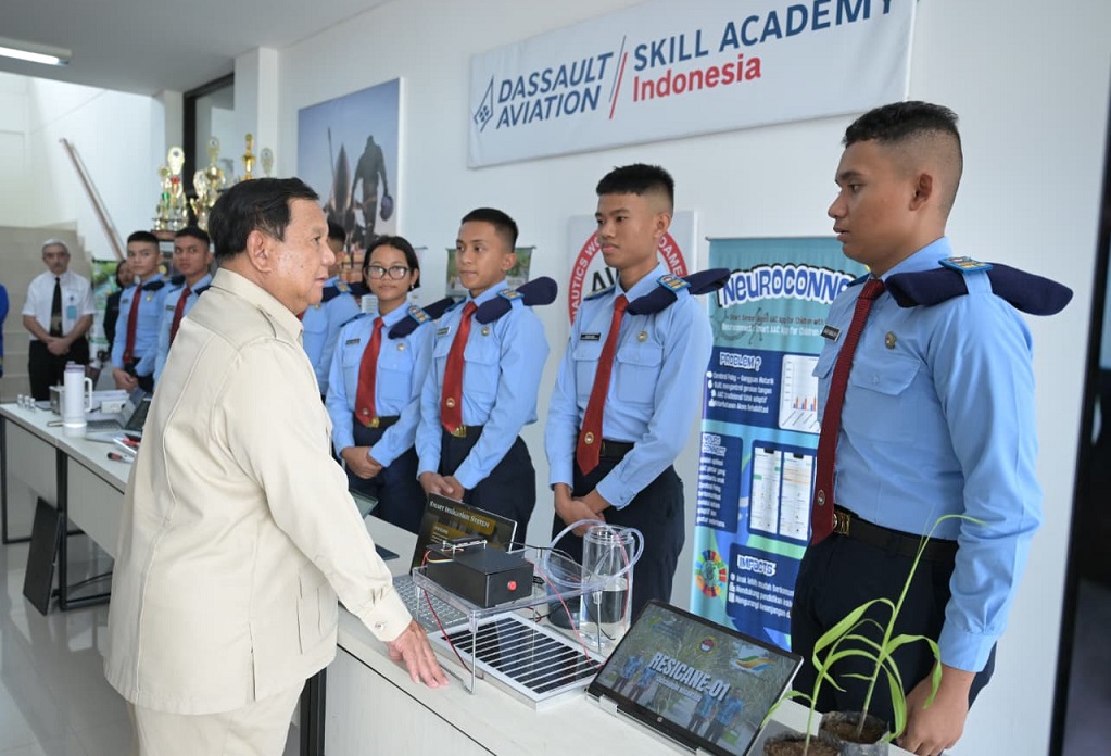Pesan Prabowo ke SMA Taruna Nusantara Cimahi: Cetak Pemuda-pemudi Jujur, Penuh Cinta Tanah Air