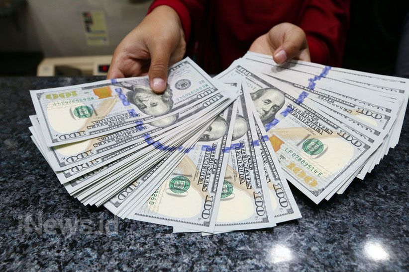 Imbas Virus Korona, Dolar AS Menguat Tipis