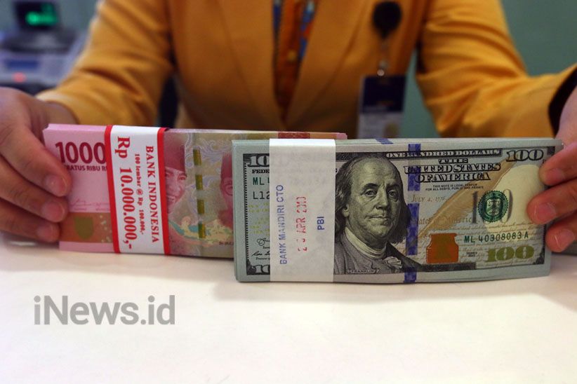 Dolar AS Pagi Tekan Rupiah ke Rp15.580
