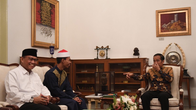 Jokowi Bertemu Syamsuri Firdaus Juara MTQ Internasional, Beri Pesan Ini