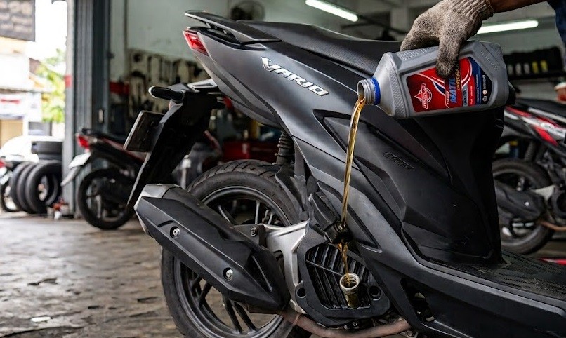 Intip Fungsi Pelumas pada Motor, Tak Hanya Jaga Performa tapi Bantu Dinginkan Suhu Mesin Intip Fungsi Pelumas pada Motor, Tak Hanya Jaga Performa tapi Bantu Dinginkan Suhu Mesin