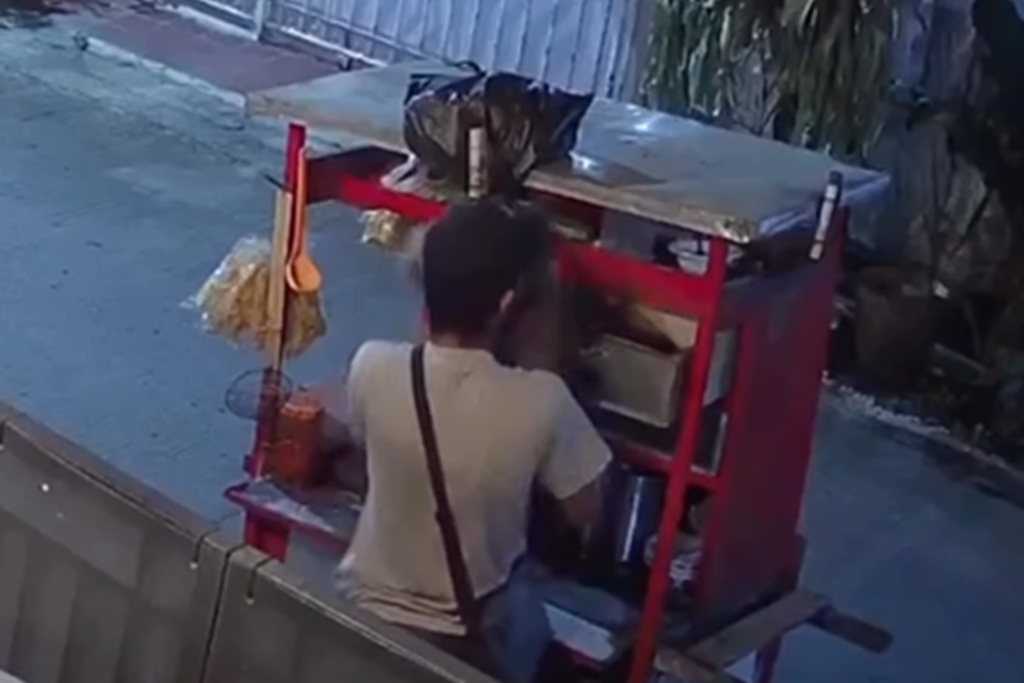 Penjual Mi Ayam Tepergok Curi Kucing di Bekasi, Ketakutan usai Viral Penjual Mi Ayam Tepergok Curi Kucing di Bekasi, Ketakutan usai Viral