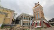 Menara Masjid Islamic Center Indramayu Roboh Diterjang Angin Kencang