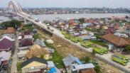 24 Truk Bermuatan Pasir Uji Beban Jembatan Musi VI Palembang