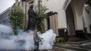 Jelang Hari Raya Natal, Gereja Santo Yosef Palembang Difogging