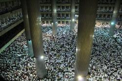 Peserta Aksi Reuni 212 Penuhi Istiqlal dan Monas 