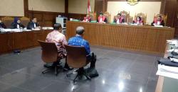Hakim Yanto Berhalangan, Sidang Setnov Ditunda Pekan Depan