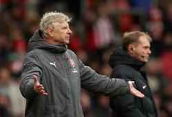 Arsenal Sementara Tertinggal 2-1 dari Swansea City