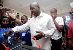 Eks Striker AC Milan George Weah Butuh Waktu 12 Tahun Jadi Presiden