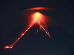 Filipina Bersiap Hadapi Letusan Dahsyat Gunung Mayon
