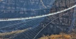 2 Jembatan Kaca Terpanjang dan Tertinggi di Dunia Ada di China