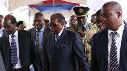 Pertama Kali, Presiden Robert Mugabe Muncul ke Publik di Acara Wisuda