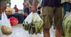 Plastik Hitam Berbahaya untuk Makanan, Bagaimana dengan yang Putih?