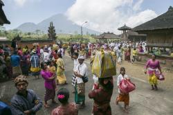 Gunung Agung Masih Erupsi, Fade2Black Puji Masyarakat Bali