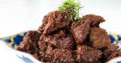 Cicipi Kuliner Minang yang Mendunia, Ada Rendang hingga Kalio Jariang