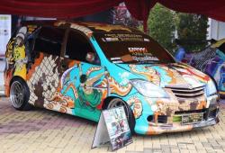 Adu Nyentrik Modifikasi Mobil Daihatsu di Pekanbaru