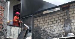 Lalai Matikan Kompor, 8 Rumah Kontrakan di Kebon Jeruk Terbakar
