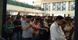 Gerhana Bulan, Karyawan MNC Group Salat Khusuf Berjamaah