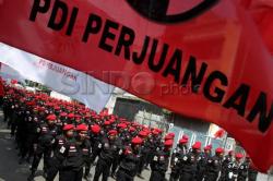 PDIP Berharap Golkar Segera Tarik Setya Novanto dari Ketua DPR