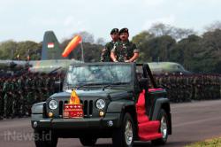 Panglima TNI Pimpin Upacara Alih Kodal PPRC TNI ke Divisi Infanteri 2 Kostrad