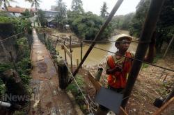 Jembatan Gantung 'Indiana Jones' Mulai Diperbaiki