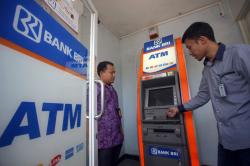 Cegah Kejahatan Skimming, Petugas Gabungan Patroli Cek Mesin ATM