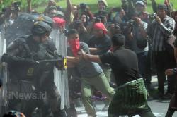 Satpol PP dan Damkar Kota Malang Simulasi Pengamanan Pilkada 2018