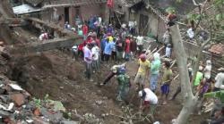 Diguyur Hujan Semalaman, 3 Rumah Warga di Magelang Tertimbun Longsor<