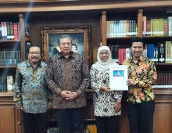 Emil Dardak Resmi Jadi Pendamping Khofifah di Pilgub Jatim