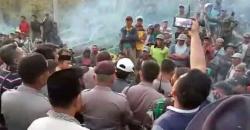 Ratusan Massa Adat Serampas Tangkap 3 Pelaku Perambah Hutan TNKS<
